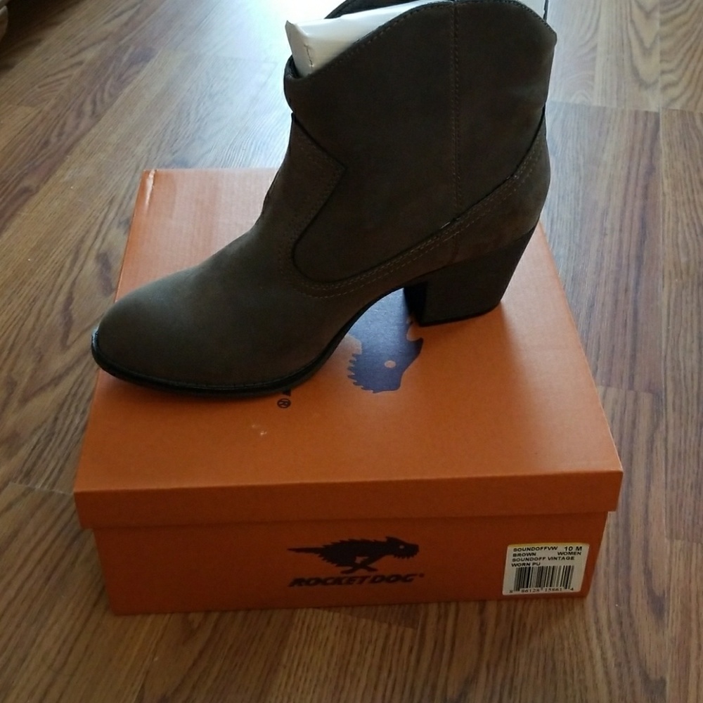 Rocket dog ankle boots